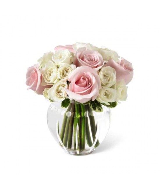 The FTD Sweetest Blooms Bouquet The FTD Sweetest Blooms Bouquet